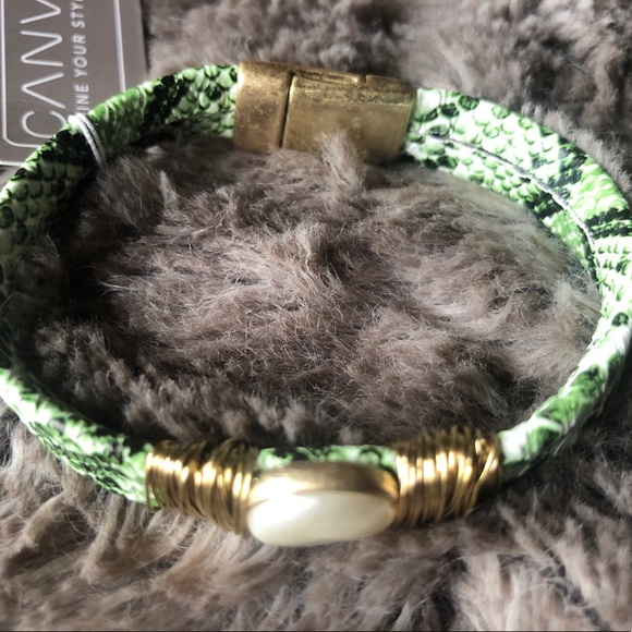 Wire Wrapped Pearl Green Python Bracelet - Picture 8 of 9